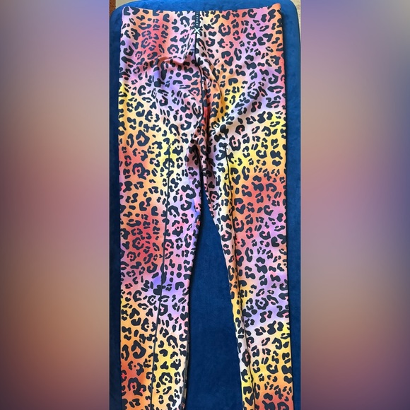 Savage X Fenty Hotline Caramel Leopard Legging & Sports Bra Set - Picture 6 of 8